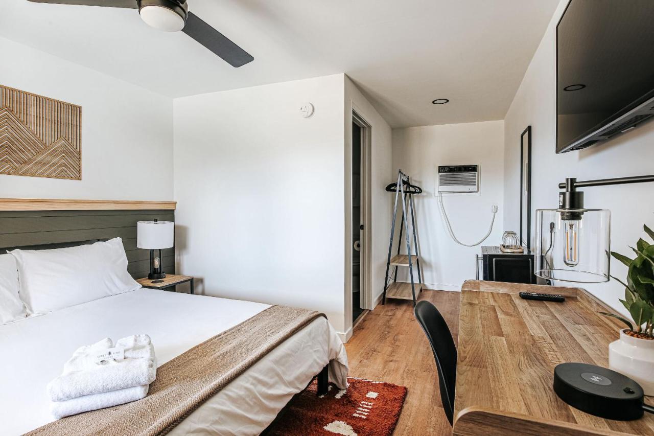 واينزبورو Grey Pine Lodge الغرفة الصورة