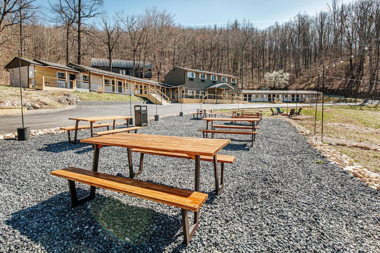 واينزبورو Grey Pine Lodge الغرفة الصورة